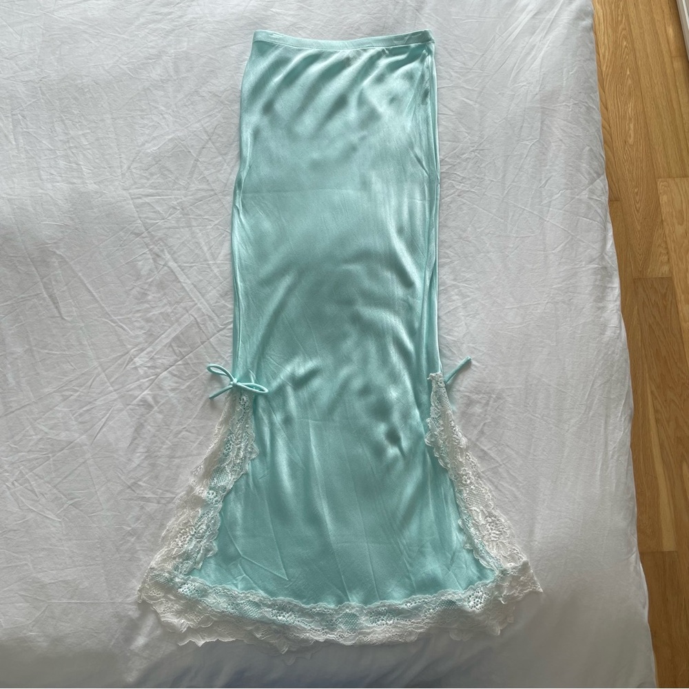 VRG GRL At The Afterparty Bias Cut Cami + Midi Skirt – Sky - Picture 10 of 12